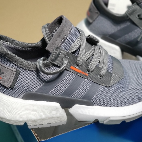 Adidas - Picture 3 of 8